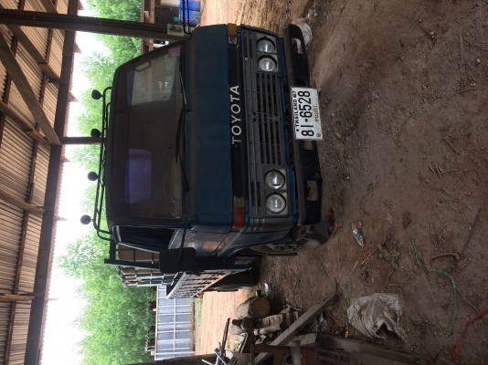 ขาย 6 ล้อไดน่า 85  แรง สวยๆๆสภาพพร้อมใช้