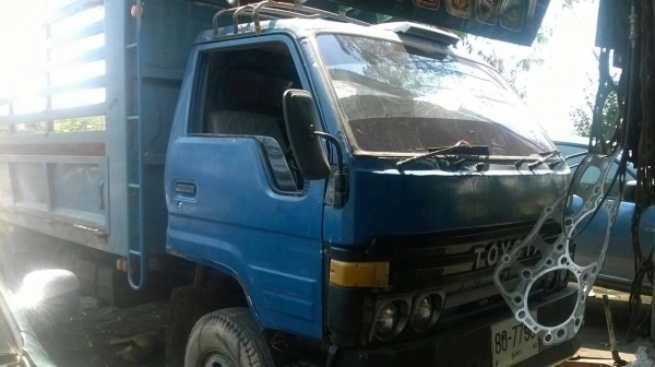 ขายรถบรรทุก 6 ล้อดัมพ์ TOYOTA BU21 115 แรงม้า เฟืองท้าย F เกียร์สั้น ราคา 280000