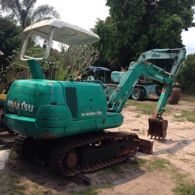 ขาย. Komatsu. PC20-7 แบคโฮเล็ก. สภาพพร้อมใช้งาน