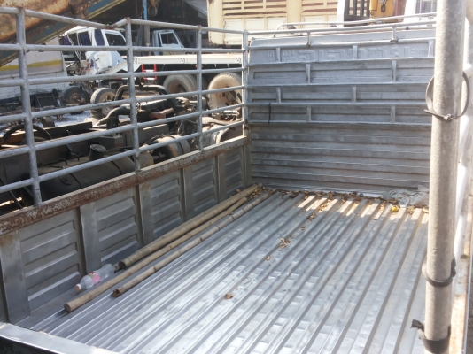 กระบะสแตนเลส 4 ล้อ เป็นสแตนเลสทั้งใบพื้นหนา ต่ออู่เอกชัย สวย ราคาถูก