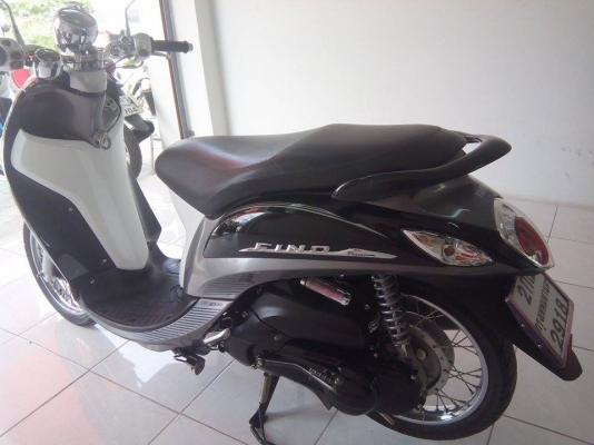 All New Fino FI Premium (Classic) รถปี57