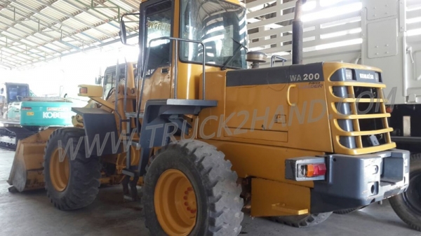 รถตัก  KOMATSU   WA200-3    ทำงาน  6,873  ชั่วโมง