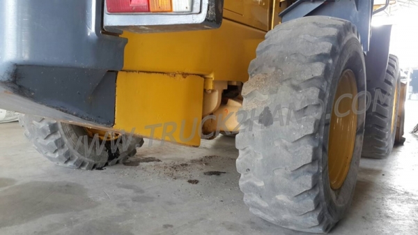 รถตัก  KOMATSU   WA200-3    ทำงาน  6,873  ชั่วโมง