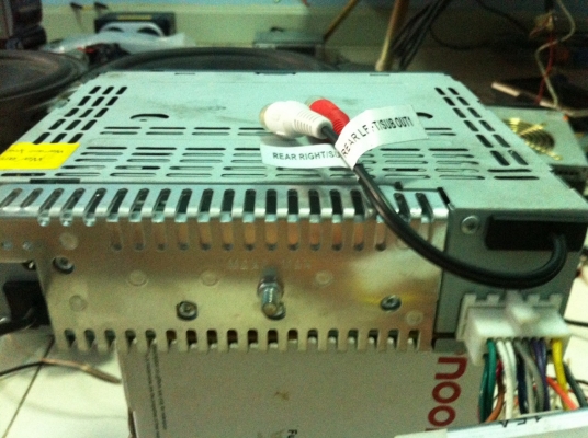 Clarion CZ102 MP3 CD AUX สภาพสวย มือ2 ญี่ปุ่น Clarion CZ102 MP3 CD AUX สภาพสวย มือ2 ญี่ปุ่น