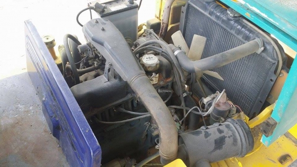 รถโฟล์คลิฟต์ KOMATSU รุ่น  FG18D   เก่าญี่ปุ่น ขนาด 1.8 ตัน เครื่องยนต์เบนซิน  ยกสูง 5.5 เมตร  สภาพดีพร้อมใช้งาน