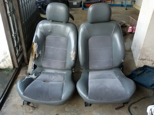 เบาะเดิม ISUZU DRAGONEYE , TFR ถูก ๆ ตามสภาพ พึ่งถอด รางดี โคลงดี