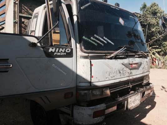 10ลัอดั้ม195แรงFM3HNLD.  ปี39 รถห้างแท้ๆเดิมๆบอดี้ สีไม่สวย คัสซีสวยเครื่องดี เล่มพร้อม