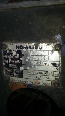 ขายโฟคลิฟท์ 2.5 ตันรุ่น14 โคมัสสุเครื่องโคมัสสุยกสูง 4 เมตรพร้อมใช้งาน 150,000 บาท ขายโฟคลิฟท์ 2.5 ตันรุ่น14 โคมัสสุเครื่องโคมัสสุยกสูง 4 เมตรพร้อมใช้งาน 150,000 บาท