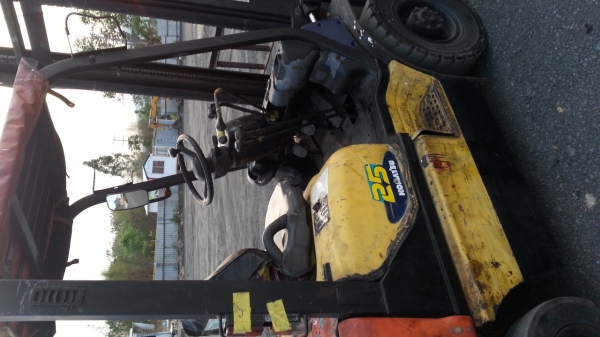 ขายโฟคลิฟท์ 2.5 ตันรุ่น14 โคมัสสุเครื่องโคมัสสุยกสูง 4 เมตรพร้อมใช้งาน 150,000 บาท ขายโฟคลิฟท์ 2.5 ตันรุ่น14 โคมัสสุเครื่องโคมัสสุยกสูง 4 เมตรพร้อมใช้งาน 150,000 บาท