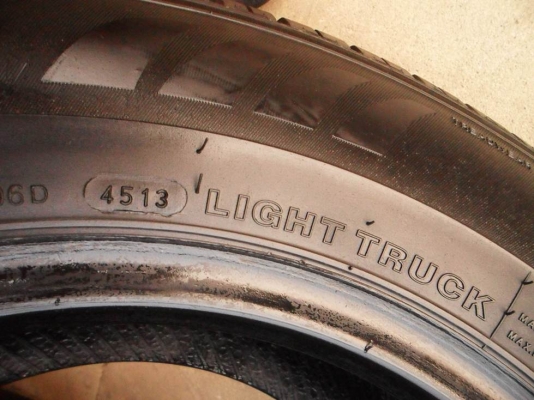 ยางกระบะขอบ15 DEESTONE 215-70-R15ลงพื้นปี14(4เส้น2,400บ) ยางกระบะขอบ15 DEESTONE 215-70-R15ลงพื้นปี14(4เส้น2,400บ)