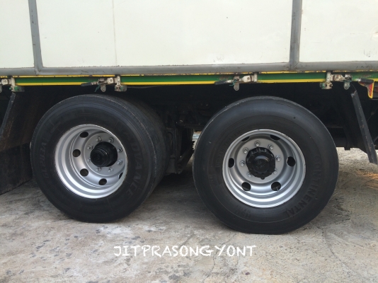 ขาย HINO MEGA 212 แรง ปี 2554 10 ล้อตู้ประตู 10 บานไม่มีเสากลาง