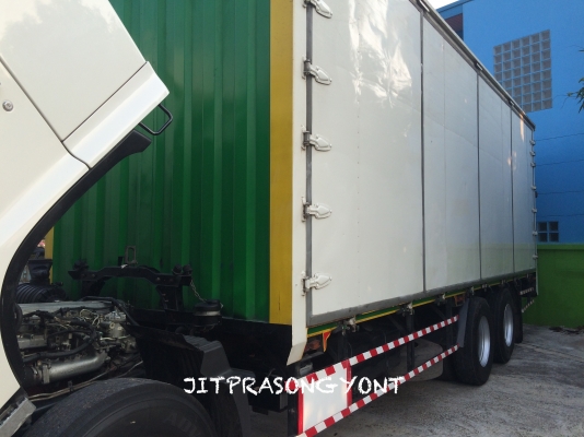 ขาย HINO MEGA 212 แรง ปี 2554 10 ล้อตู้ประตู 10 บานไม่มีเสากลาง