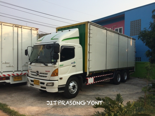 ขาย HINO MEGA 212 แรง ปี 2554 10 ล้อตู้ประตู 10 บานไม่มีเสากลาง