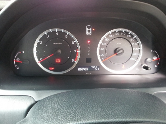 ขาย HONDA ACCORD ปี2012 สวยๆ เลยครับ ประหยัดกว่ารถใหม่ครึ่งต่ครึ่ง