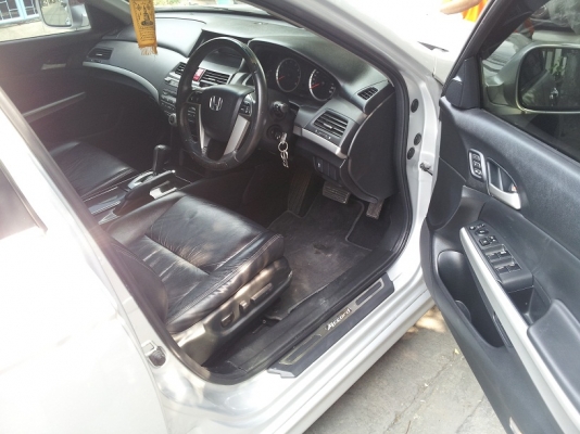 ขาย HONDA ACCORD ปี2012 สวยๆ เลยครับ ประหยัดกว่ารถใหม่ครึ่งต่ครึ่ง ขาย HONDA ACCORD ปี2012 สวยๆ เลยครับ ประหยัดกว่ารถใหม่ครึ่งต่ครึ่ง