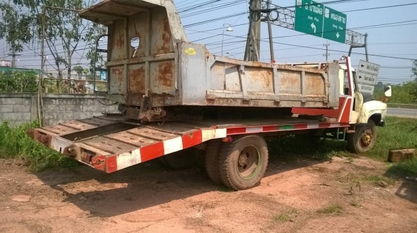 ขายเทนเลอร์ 6 ล้อหัวยาว ไม่มีทะเบียน คัสซีสวยตลอดเส้น เครื่อง TX DA120 พวงมาลัยพาวเวอร์ หางเหล็กไอบีมเจาะร้อย ราคาคุยกันได้ครับ