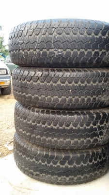 ยาง 235 75 15 ปี 12 ชุดล่ะ 4800
