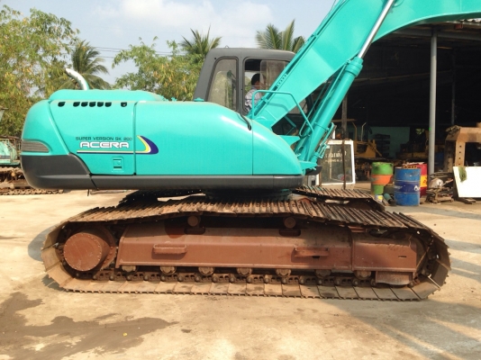 ขายด่วน KOBELCO SK200-3  นำเข้าจากญี่ปุ่น สวย สภาพดี เพิ่งจะหลุดมัดจำ ใครสนใจติดต่อได้ค่ะ