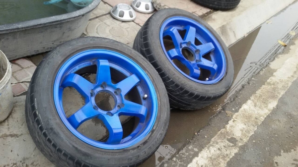 ล้อขอบ 17 6รู พร้อมยาง คู่ล่ะ 4000