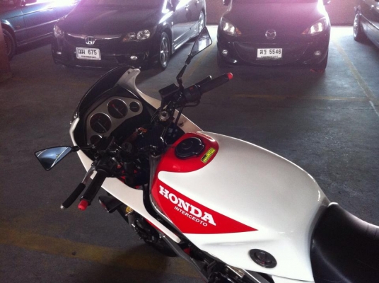 ขออนุญาติขาย HONDA VF750F TOURING RETRO สภาพสวย ทะเบียนแท้โอนให้ฟรี