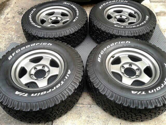ขายล้อBradleyขอบ16พร้อมยางBF All 265/75/16สภาพสวย