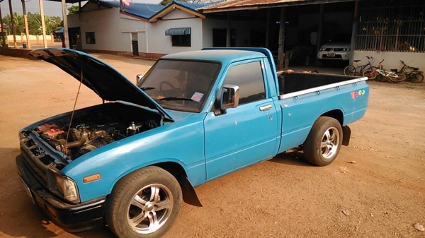 ขายโตโยต้า RN30 4 ขอ เครื่องดีเชล 1L ทะเบียนพร้อมชุดโอน สระแก้ว  087-1910829