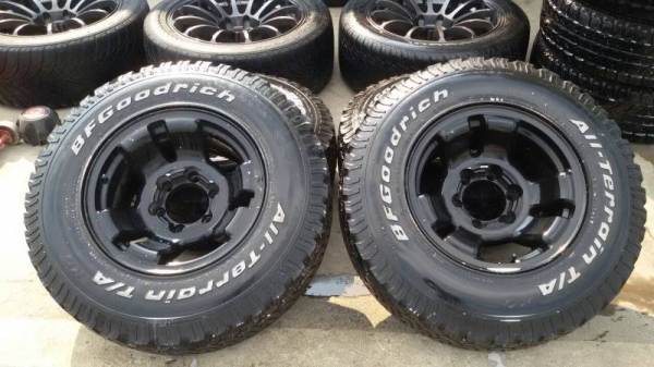 ล้อขอบ 15 6 รู พร้อมยาง BF 30*9.5 ขอบ 15 ชุดล่ะ 8,900