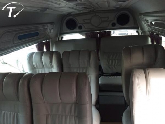 ขายรถตู้. TOYOTA. COMMUTER. CNG. 2011. เกียร์ออโต้. สีขาว สวยๆ แต่งวีไอพี. เต็มๆ ราคา 805,000 บาท. โทร 0922726669 ตันหยงค่ะ