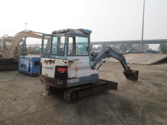 ขายรถขุด MITSUBISHI  ME30  ซีเรียล E5E00315   ปี1989.  เก่านอกแท้ 100\% พร้อมเอกสารแจ้งจำหน่าย ( เอกสารนำเข้าในประเทศ )