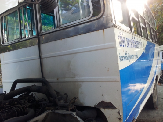 ขายHINOทูโท่ปี2548รถรับส่งพนักงานโรงแรมสวยๆเดิมๆพร้อมใช้