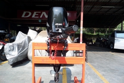 เครื่องเรือ SUZUKI 40 แรง 4 จังหวะหัวฉีด เครื่องติดง่ายเดินเรียบ น้ำออกดี หาง 21 สภาพสวย ราคา 68,000