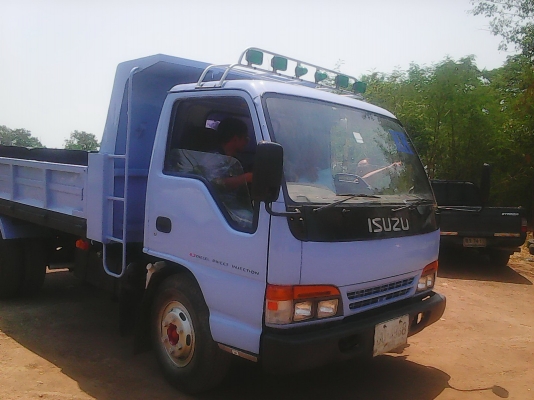 ขายหกล้อดั้มพ์ ISUZU-NPR66LX5T-4HF1-120 ฝาขาวปี42 แอร์ เพาเวอร์ เอฟหน้า-หลัง ดั้มสามมิตร