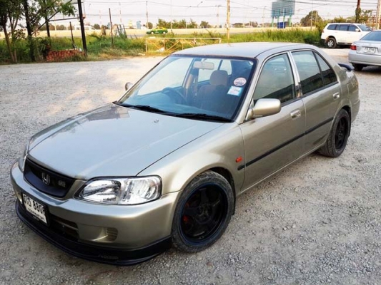 Honda city type z ปี 2000 เครื่อง d15b เกียร์ออโต้ ไม่ติดแก๊ส แต่งสวย ซิ่งๆ