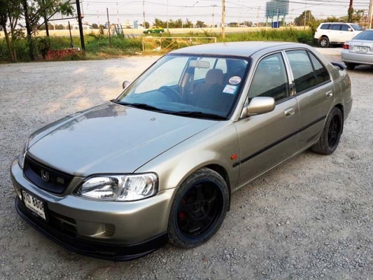 Honda city type z ปี 2000 เครื่อง d15b เกียร์ออโต้ ไม่ติดแก๊ส แต่งสวย ซิ่งๆ
