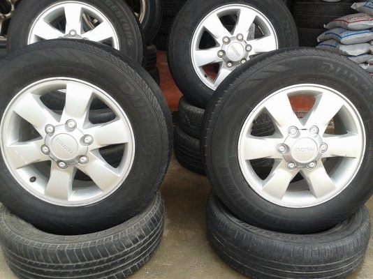 ดีแม็กขอบ16สวยๆเดิม รัดยาง215/65/16คับ ดีแม็กขอบ16สวยๆเดิม รัดยาง215/65/16คับ