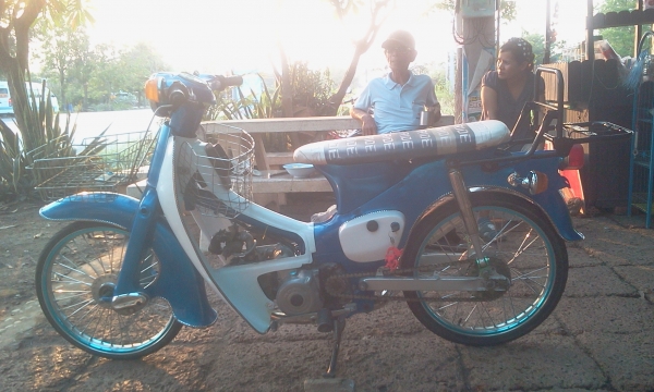 ขาย Honda C50 เครื่องดรีม สภาพสวยๆ (รถไม่มีเล่มทะเบียน เเต่มีใบซื้อขายจากทางร้านให้) ค่าตัว 11500 บาท สนใจทักเเชท หรือโทรสอบถามเพิ่มเติม 089-8054390 / 083-9008343 โอ๋ อยู่จังหวัด ลพบุรี ขาย Honda C50 เครื่องดรีม สภาพสวยๆ (รถไม่มีเล่มทะเบียน เเต่มีใบซื้อขายจากทางร้านให้) ค่าตัว 11500 บาท สนใจทักเเชท หรือโทรสอบถามเพิ่มเติม 089-8054390 / 083-9008343 โอ๋ อยู่จังหวัด ลพบุรี