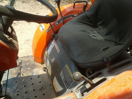 รถไถ่KRT14แรง มีเล่มทะบียนพร้อม สวยพร้อมใช้อุปกรณ์ มีล้อเหล้ก รถไถ่KRT14แรง มีเล่มทะบียนพร้อม สวยพร้อมใช้อุปกรณ์ มีล้อเหล้ก