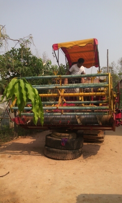 ขายรถเกี่ยว hi no114