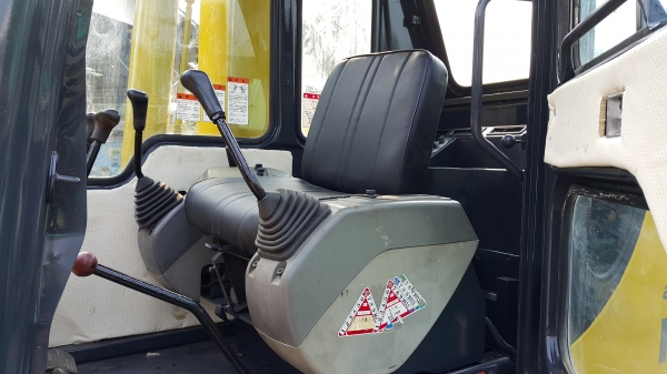 ขาย รถขุด KOMATSU รุ่น PC60-7- แทร็กเหล็ก นำเข้าจากญี่ปุ่น ใช้งานได้เลย ตรวจเช็คสภาพอย่างดี ทุกระบบ สนใจ ติดต่อ มือถือ/LINE ID : 0818753444 ขาย รถขุด KOMATSU รุ่น PC60-7- แทร็กเหล็ก นำเข้าจากญี่ปุ่น ใช้งานได้เลย ตรวจเช็คสภาพอย่างดี ทุกระบบ สนใจ ติดต่อ มือถือ/LINE ID : 0818753444