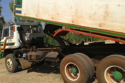 ขายดั้มHINO FM226 เครื่องEM100 พ.เพาเวอร์ เบรกทิฟฟี่ เครื่องดี แคชซีสวย พ.เพาเวอร์ เบรกทิฟฟี่ ภายในสวย สภาพพร้อมใช้งาน เอกสารพร้อมโอน สนใจโทร 090-8588220คุณนะ ID:narong498 หรือ www.truck.in.th/498 หรือfb:ณรงค์ ซื้อขายรถมือสอง(เว็บไซต์ส่วนตัว)