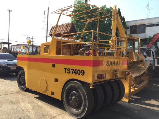 ต้องการขายรถบดล้อยาง9ล้อ SAKAI TS7409 พร้อมใช้ เอกสารใบแจ้งจำหน่าย