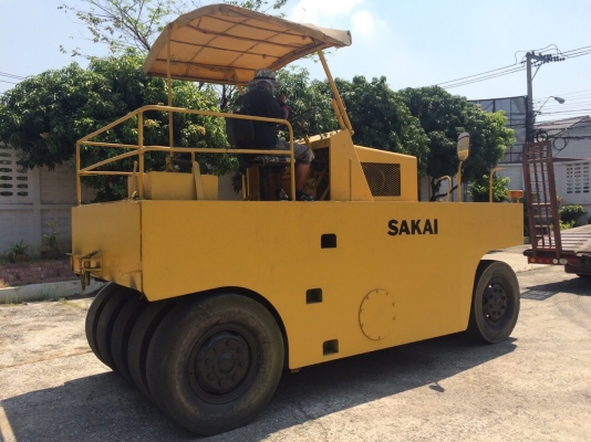 ต้องการขายรถบดล้อยาง9ล้อ SAKAI TS7409 พร้อมใช้ เอกสารใบแจ้งจำหน่าย
