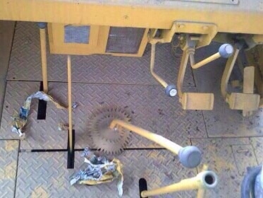 ต้องการขายรถบดล้อยาง9ล้อ SAKAI TS7409 พร้อมใช้ เอกสารใบแจ้งจำหน่าย