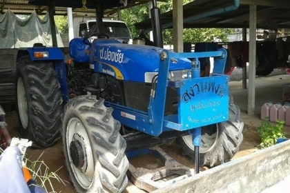 ขายรถไถ NEW HOLLAND T55 ปี55 เครื่องดี ช่วงล่างดี ทำงานเร็ว ใช้งาน1500ชม สภาพพร้อมใช้งาน โทร 090-8588220คุณนะ  093-3258446คุณบิวตี้ ID:narong498 หรือ www.truck.in.th/498 หรือfb:ณรงค์ ซื้อขายรถมือสอง(เว็บไซต์ส่วนตัว)