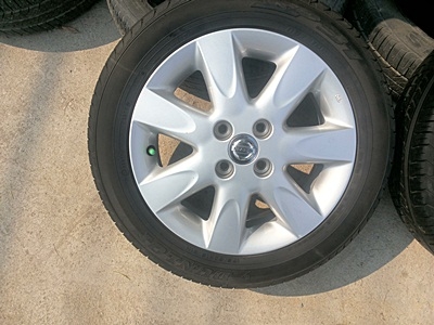 ขายล้อแม็กNISSAN March 15 ยางปี13 4 ล้อ ขายล้อแม็กNISSAN March 15 ยางปี13 4 ล้อ