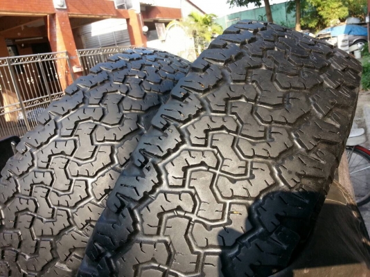 ยาง  BF 265 75 16  ปี 10