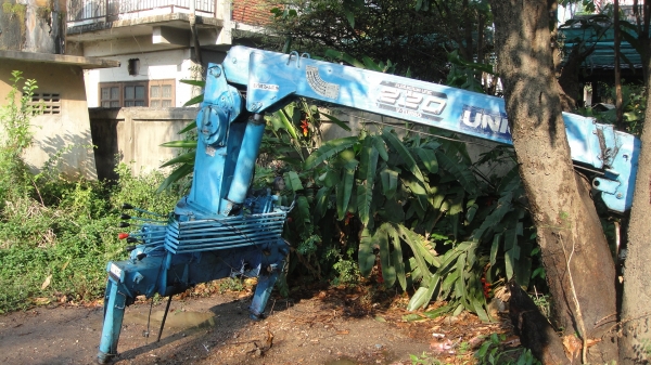 ลดพิเศษเหลือ 95000 เครน UNIC V-TURBO 2.5ตัน รุ่นใหม่6เหลี่ยม ท้องวี หลังวี 3ปลอก2ชัก เก่านอก อุปกรณ์ครบ สภาพสวย ราคาถูก