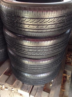 - ขายยาง 205 60 16 4000.- - ขายยาง 205 60 16 4000.-