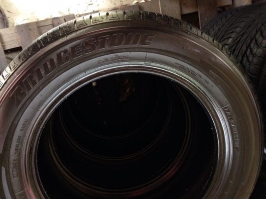 - ขายยาง 205 60 16 4000.- - ขายยาง 205 60 16 4000.-