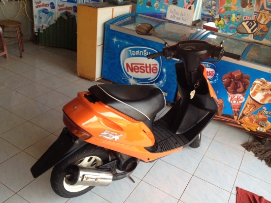 ขาย / แลก scooter zx สีเพิ่งทำมาใหม่ครับ สวยมาก เครื่องดี ขาย / แลก scooter zx สีเพิ่งทำมาใหม่ครับ สวยมาก เครื่องดี